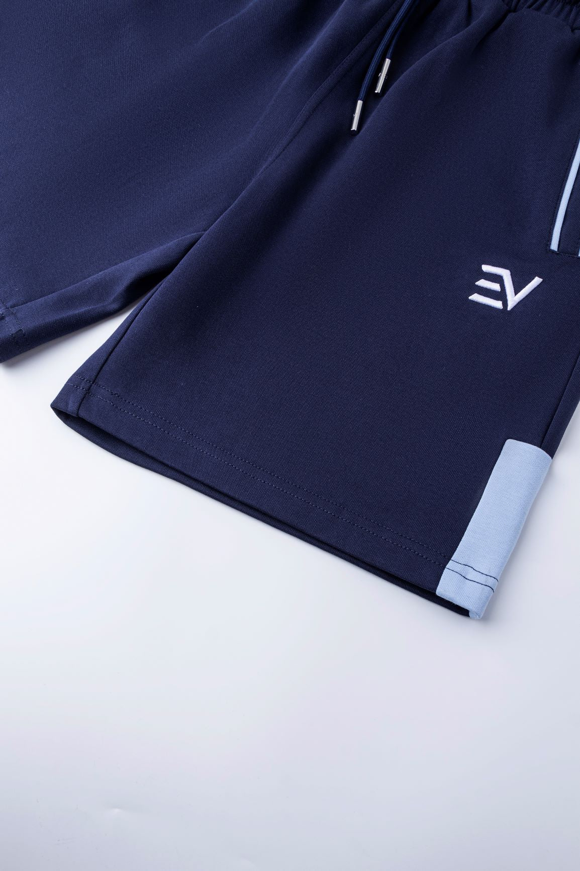 Luxe 2.0 Shorts - Navy/Baby Blue