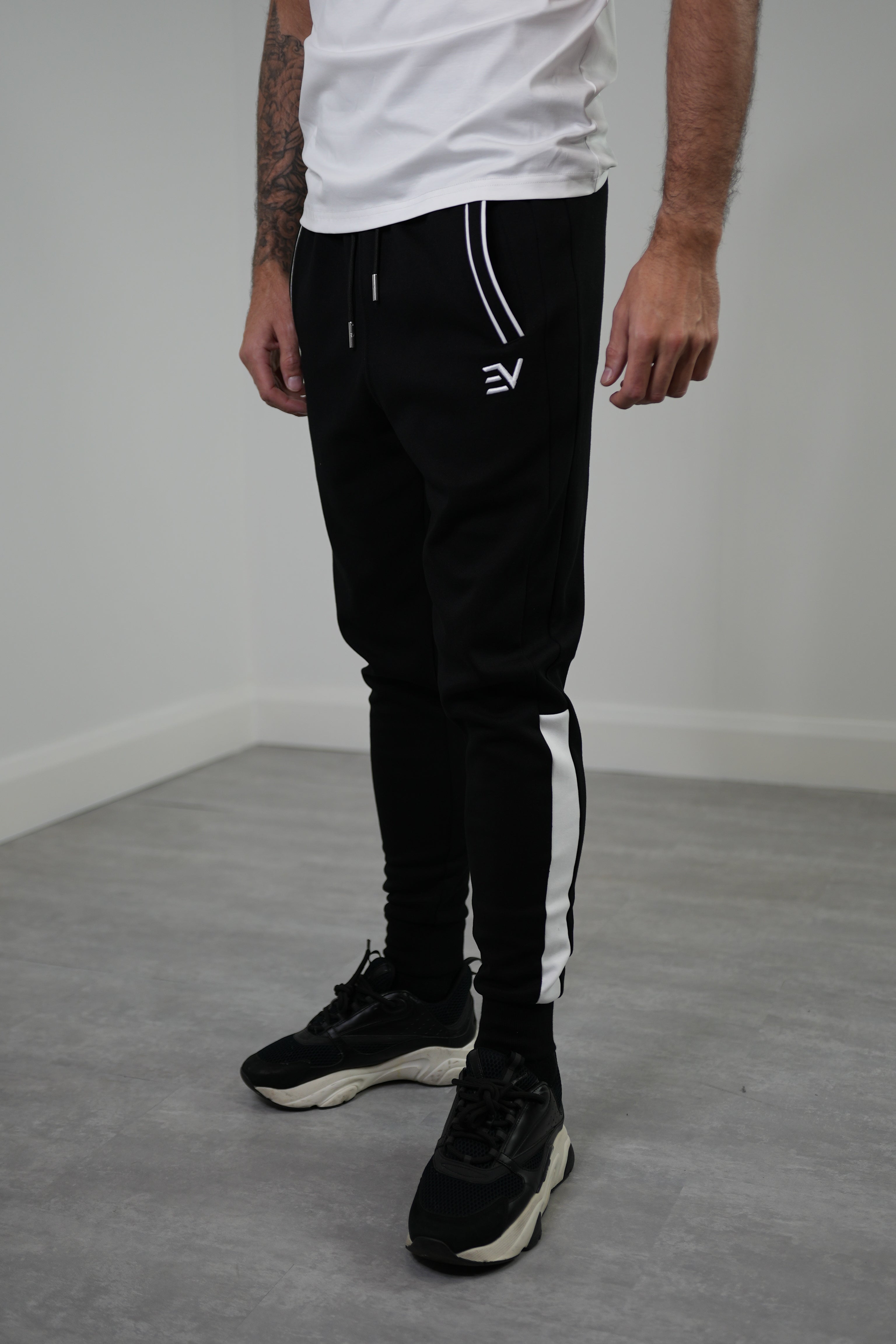 EV LUXE 2.0 BOTTOMS “Black/White”