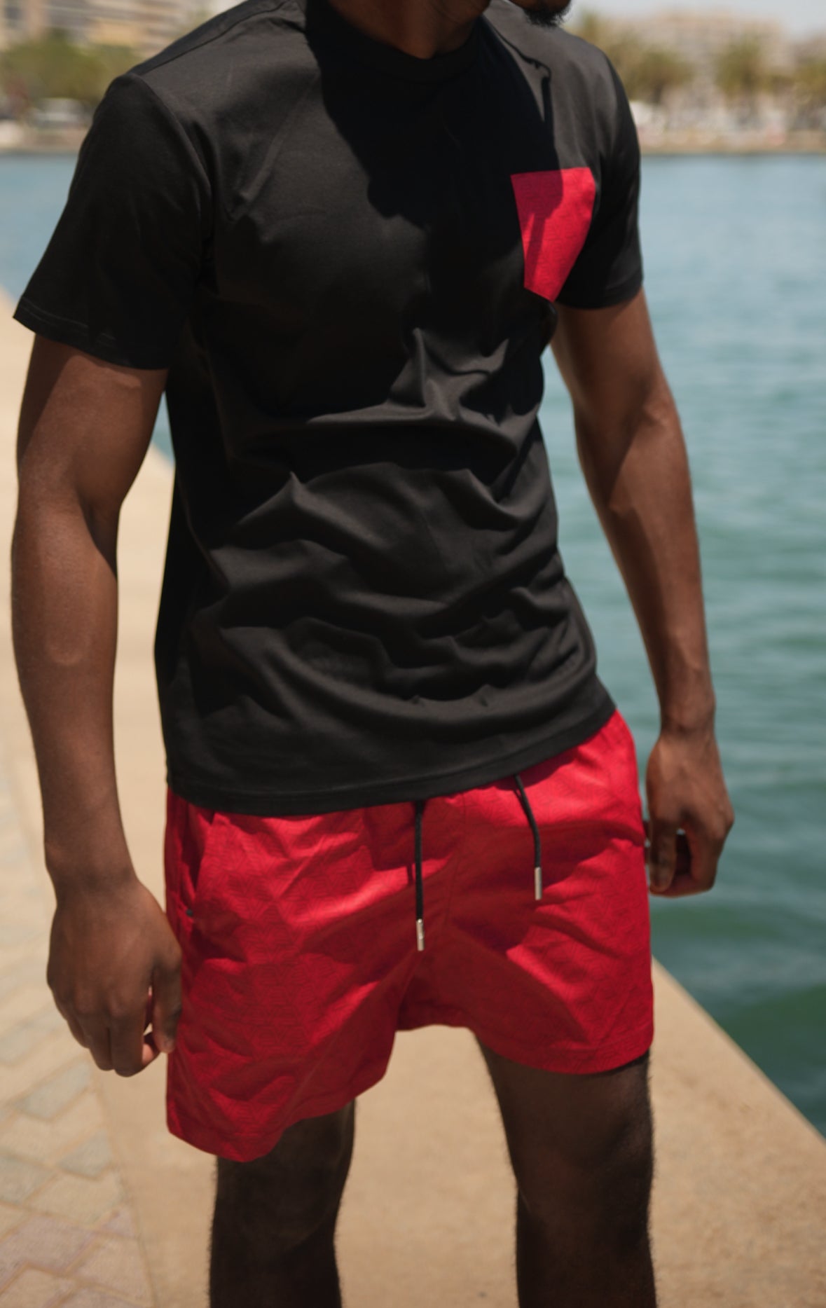 Breeze Shorts - Red/Black