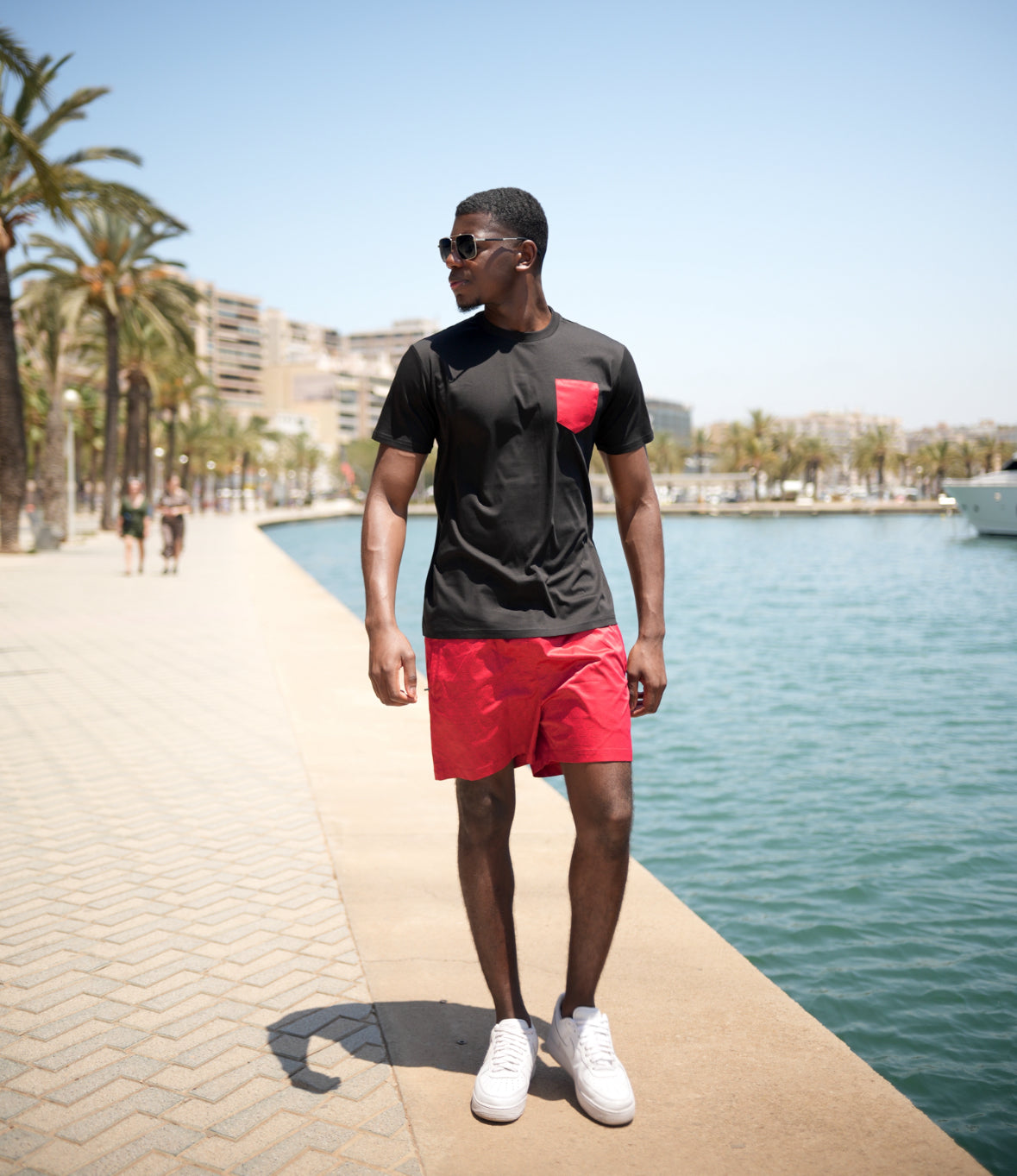 Breeze T-Shirt- Black/Red