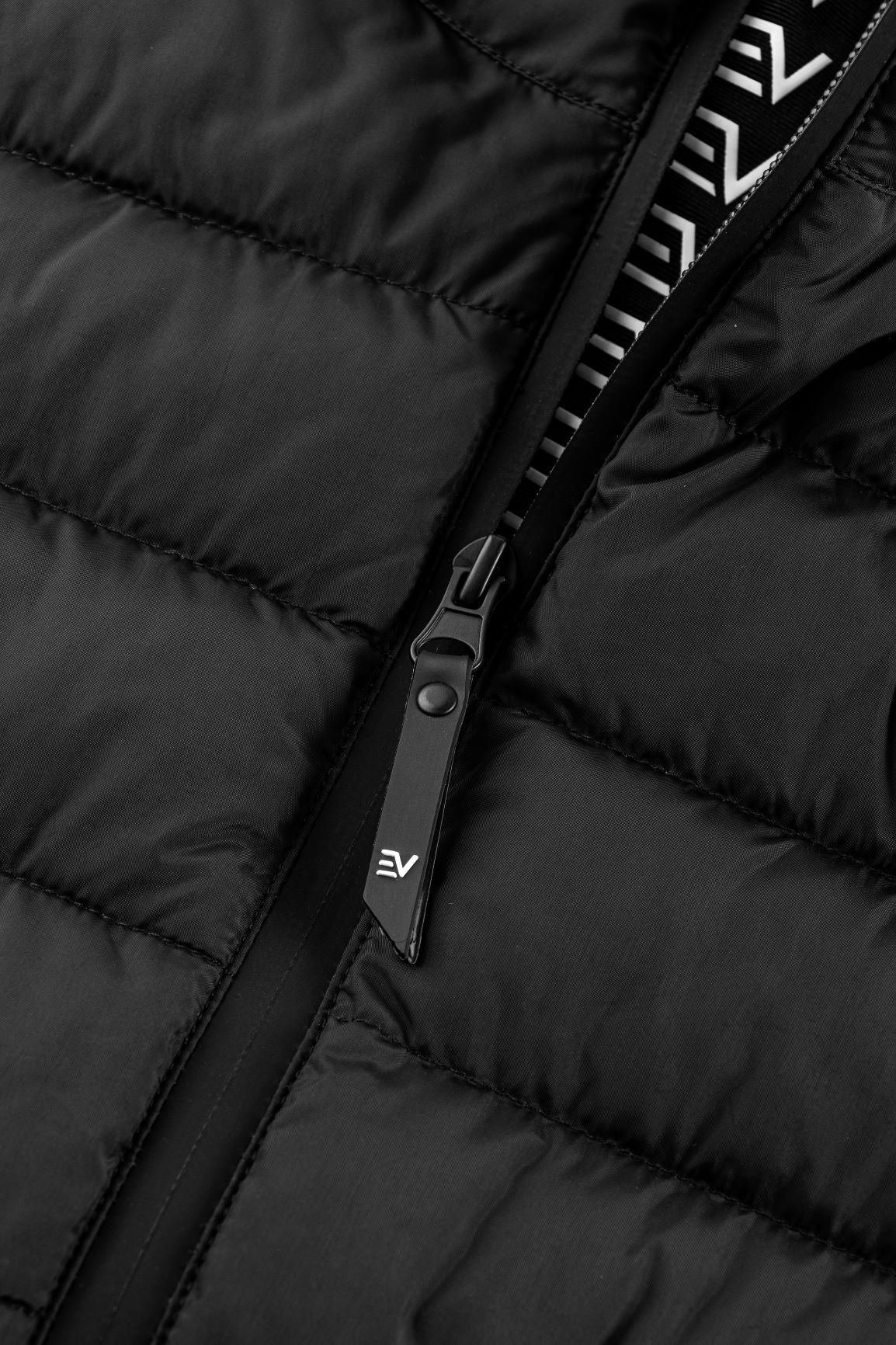 EV Woven Gilet “Black"