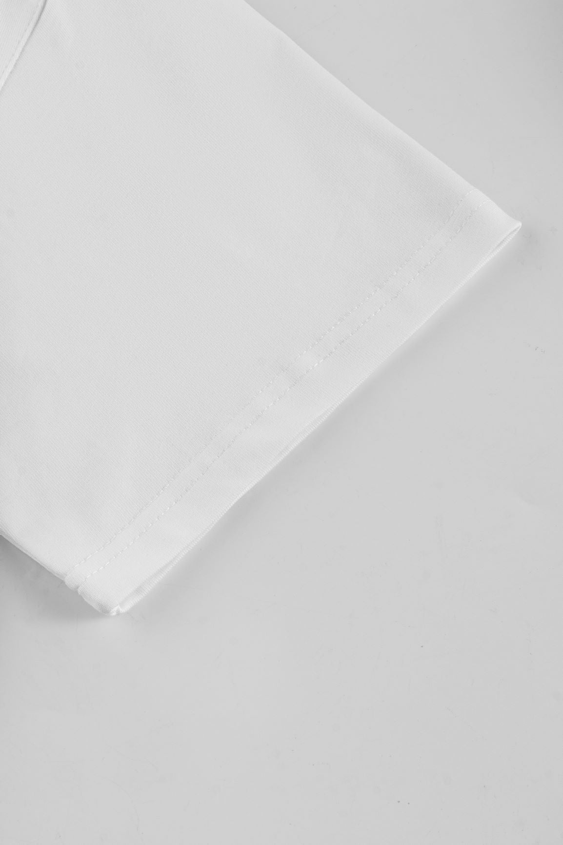 Lux Line Tshirt -White/Khaki Green