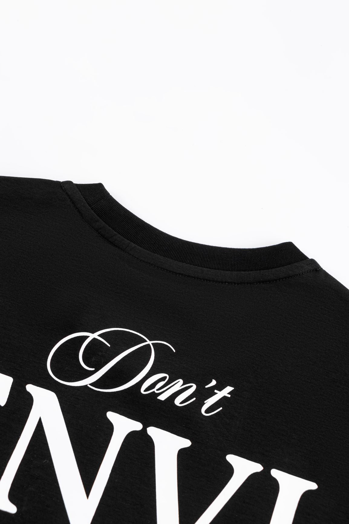 Don't ENVI The View T-Shirt - Black