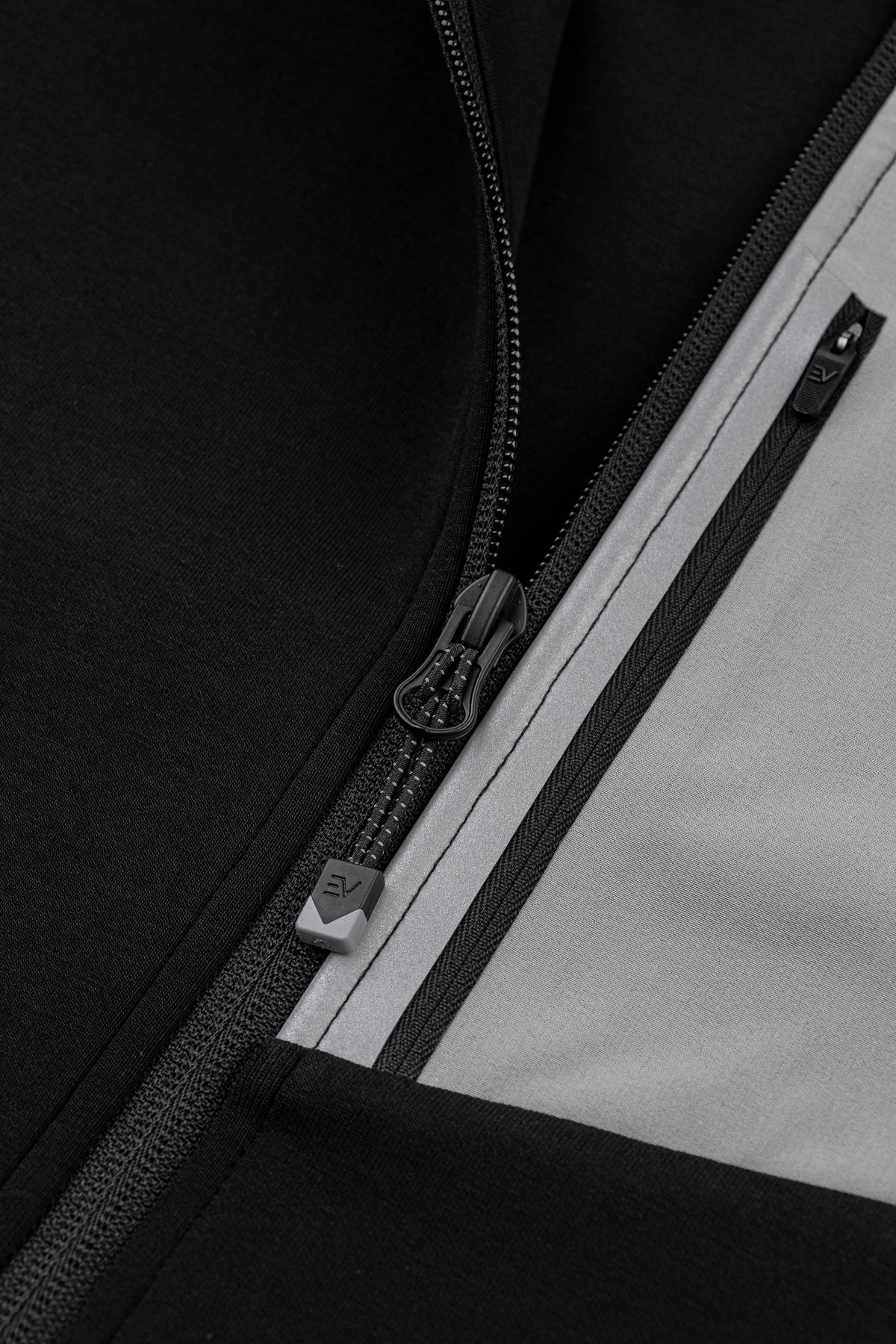 Tech Fleece Jacket - Black/Light Grey