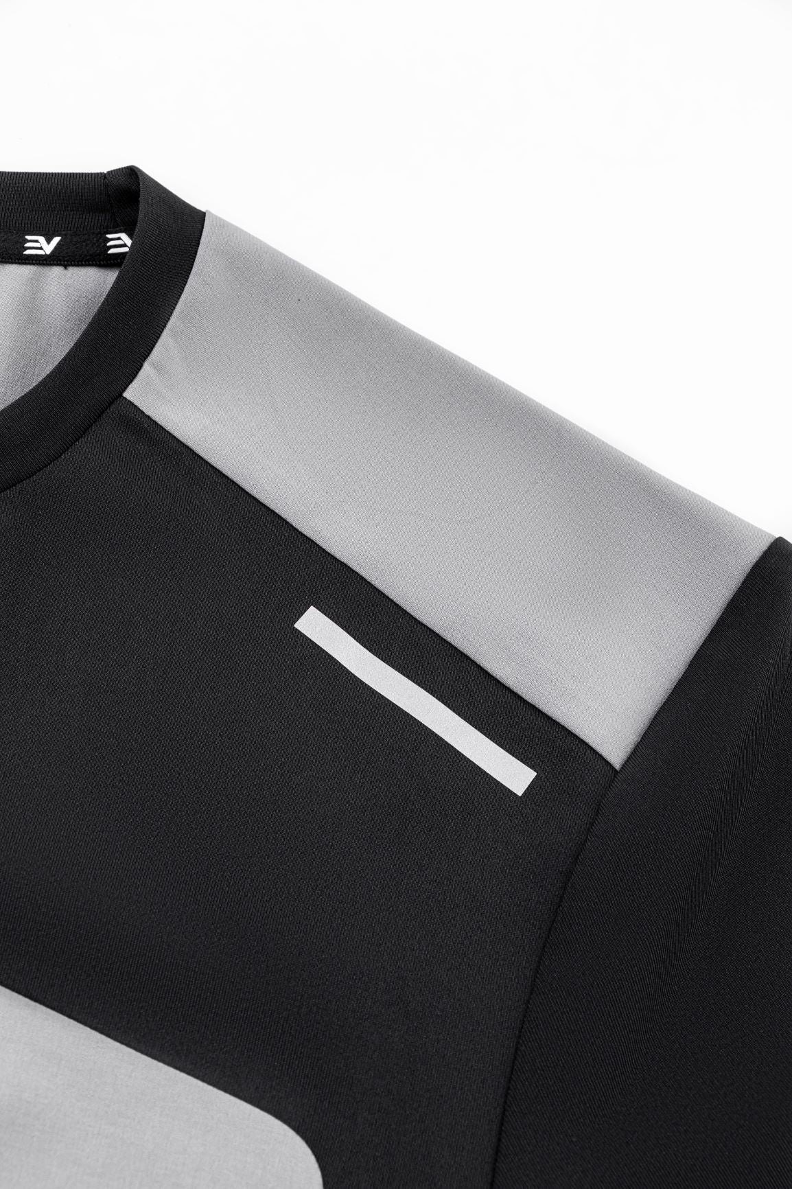 Edge Track T-Shirt - Black