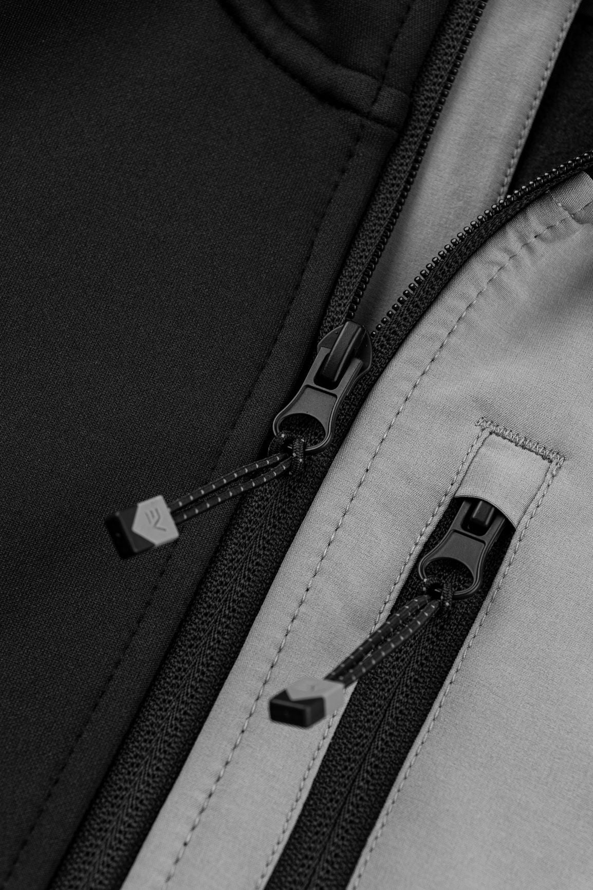Edge Track Jacket - Black