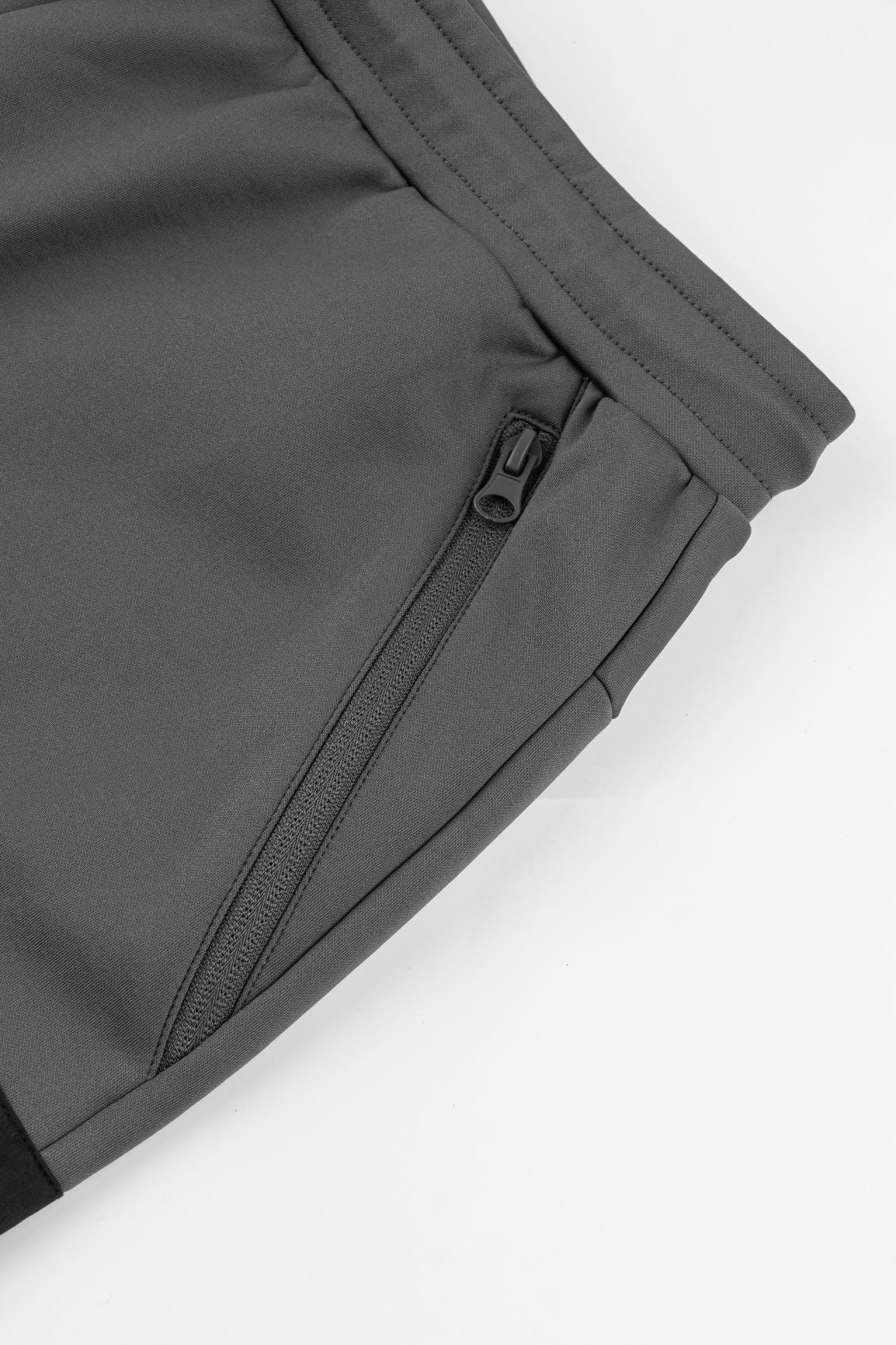 Edge Track Shorts - Dark Grey/Black