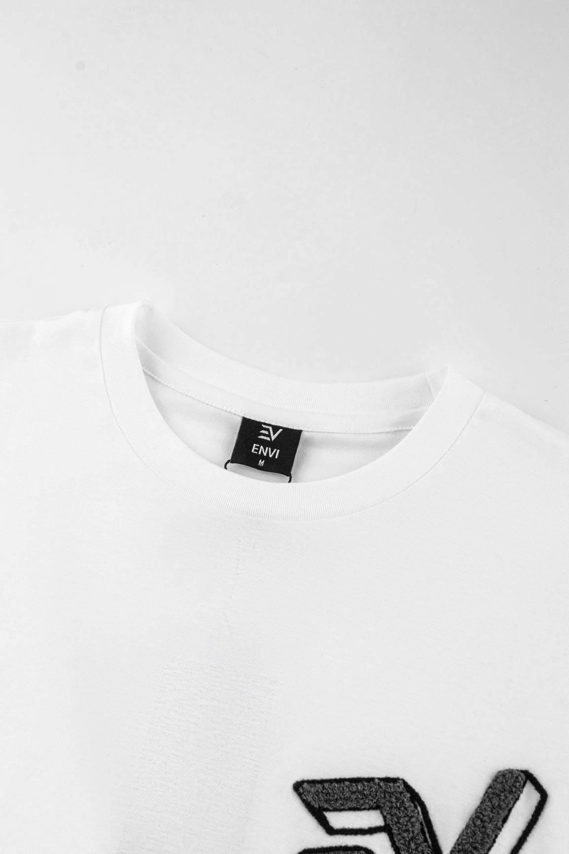 Chenille Thread T-Shirt - White/Grey